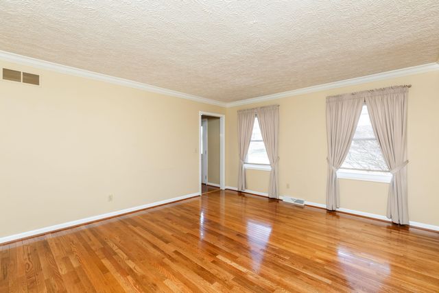 203 Buckingham Drive, Florence, KY 41042