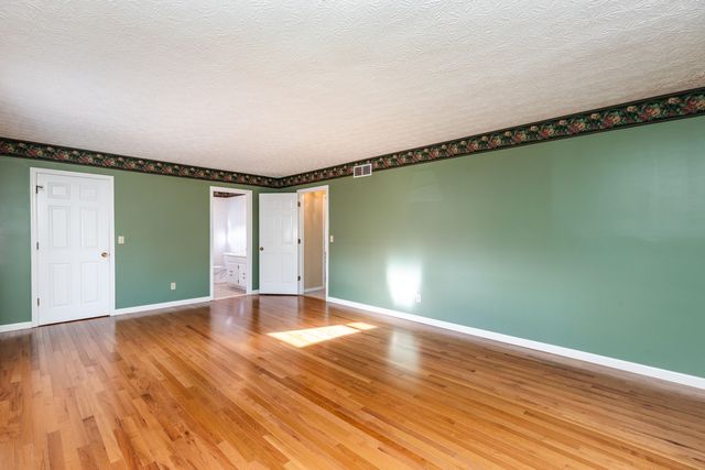 203 Buckingham Drive, Florence, KY 41042