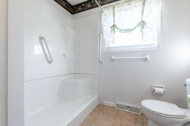 203 Buckingham Drive, Florence, KY 41042