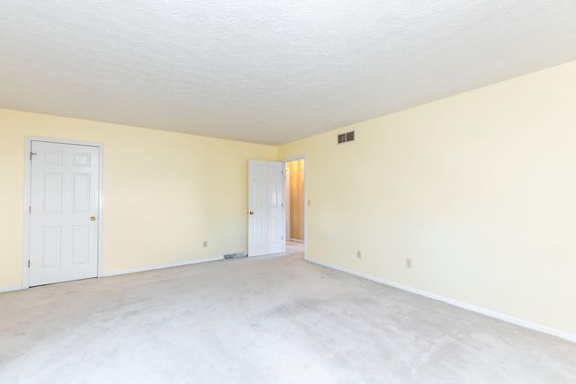 203 Buckingham Drive, Florence, KY 41042