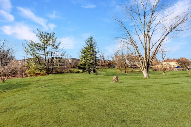 203 Buckingham Drive, Florence, KY 41042