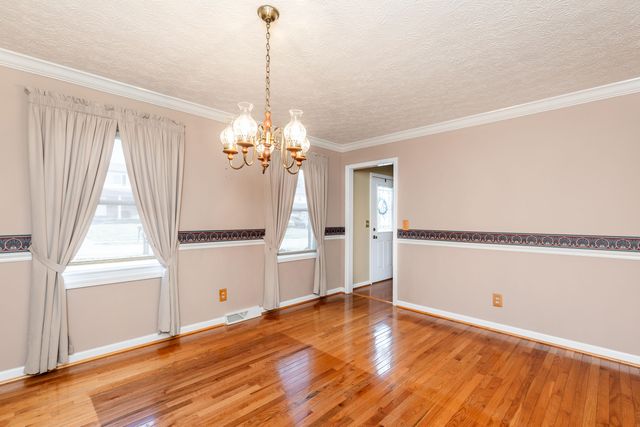 203 Buckingham Drive, Florence, KY 41042