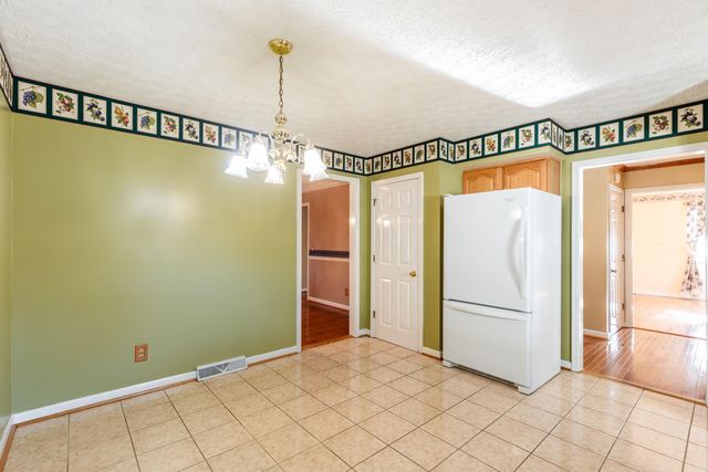 203 Buckingham Drive, Florence, KY 41042