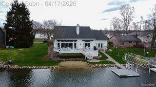 762 Golden Shores, White Lake Charter Township, MI 48386