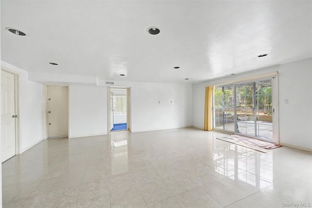 71 Horace Harding Boulevard, Great Neck, NY 11020