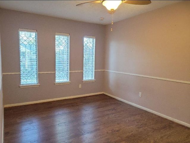 9911 Oxted Lane, Spring, TX 77379