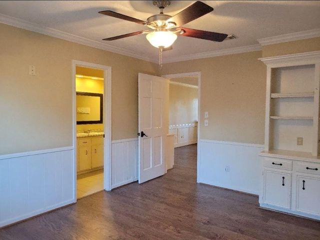 9911 Oxted Lane, Spring, TX 77379