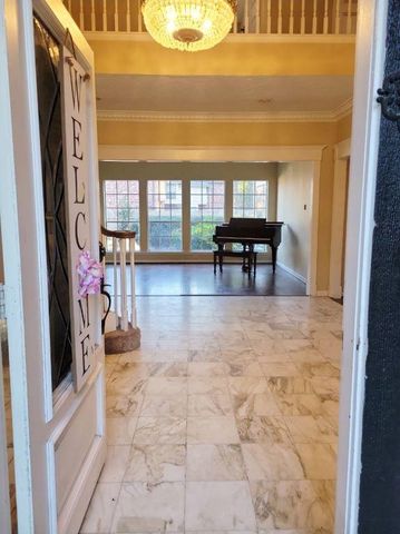 9911 Oxted Lane, Spring, TX 77379