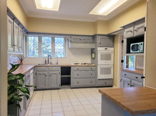 9911 Oxted Lane, Spring, TX 77379