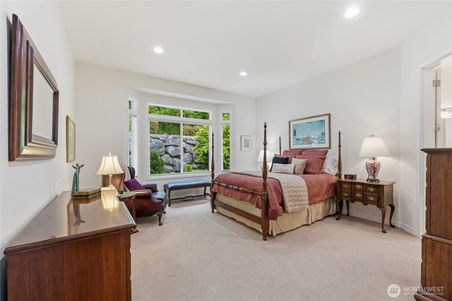 24242 NE 131st Terrace, Redmond, WA 98053