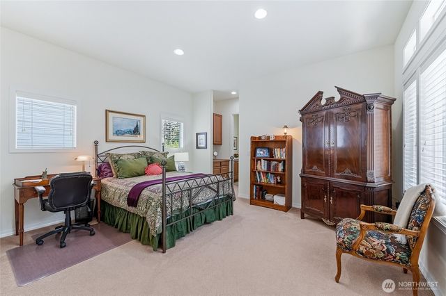 24242 NE 131st Terrace, Redmond, WA 98053