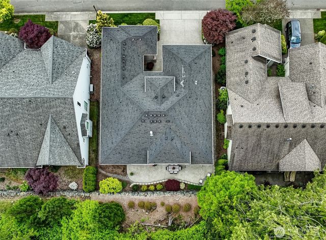 24242 NE 131st Terrace, Redmond, WA 98053