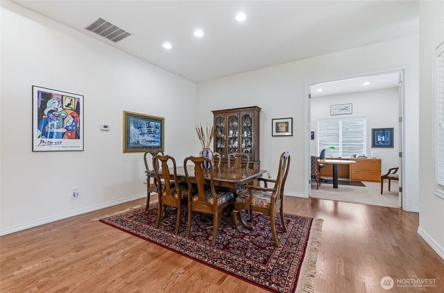 24242 NE 131st Terrace, Redmond, WA 98053