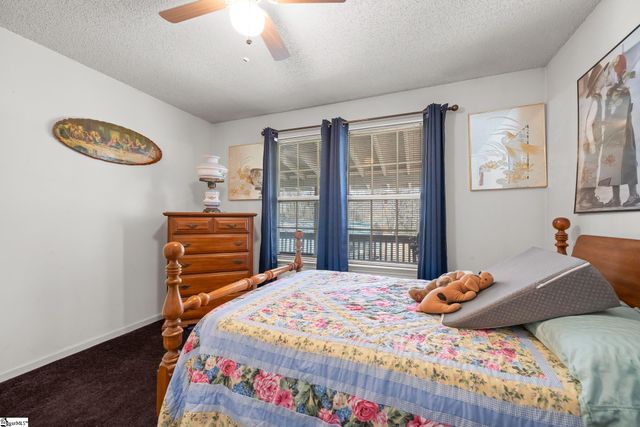 2883 N Highway 101, Greer, SC 29651