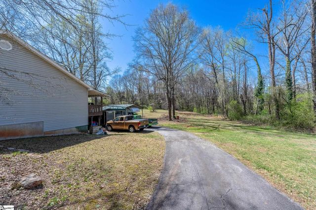 2883 N Highway 101, Greer, SC 29651