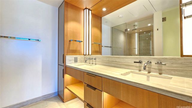 1100 Ala Moana Boulevard 2703, Honolulu, HI 96814