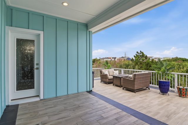 5900 Costanero Rd, St Augustine, FL 32080