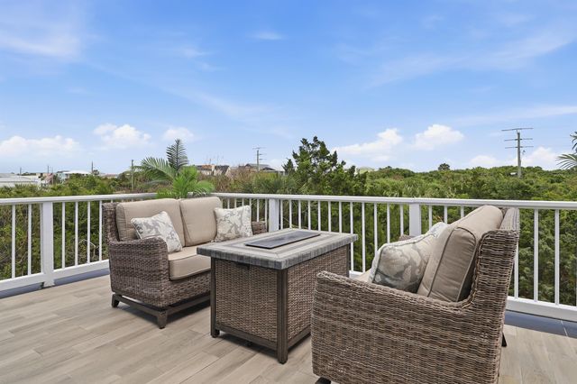 5900 Costanero Rd, St Augustine, FL 32080