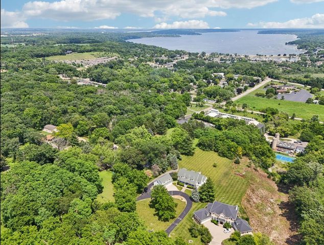 N1474 Fontana Ridge ROAD, Fontana, WI 53125