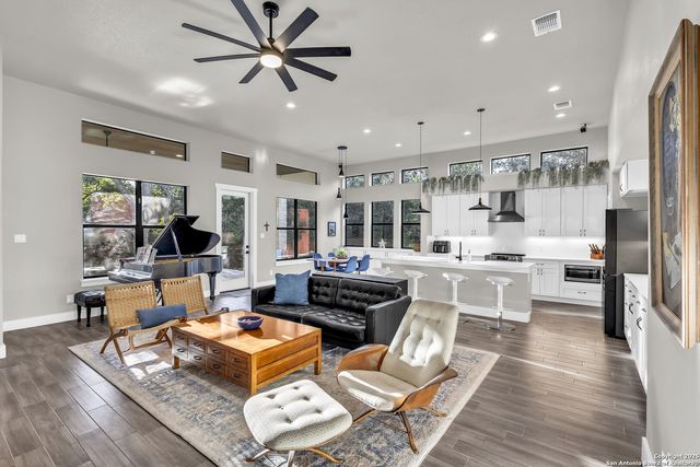 110 C Chisholm, Blanco, TX 78606