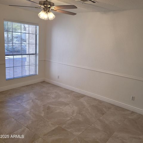 1622 N COMANCHE Drive, Chandler, AZ 85224