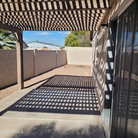 1622 N COMANCHE Drive, Chandler, AZ 85224