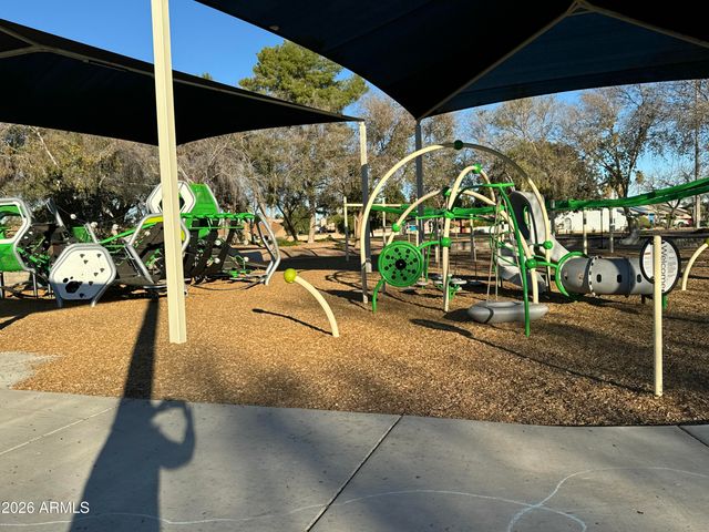 1622 N COMANCHE Drive, Chandler, AZ 85224