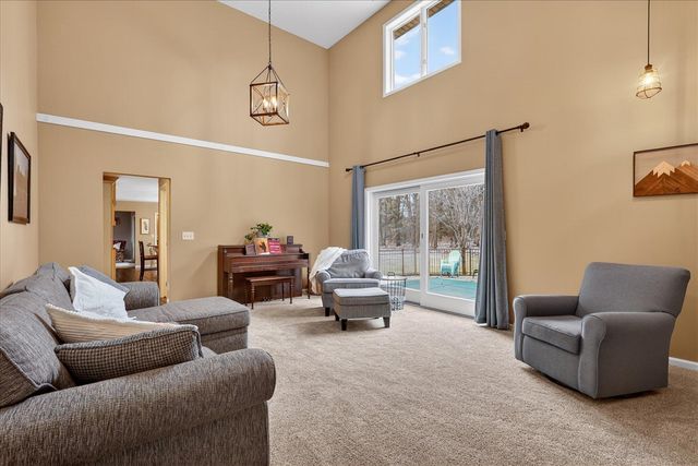 2694 Ashville Drive, Grand Rapids, MI 49525