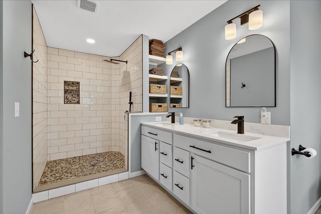 2694 Ashville Drive, Grand Rapids, MI 49525