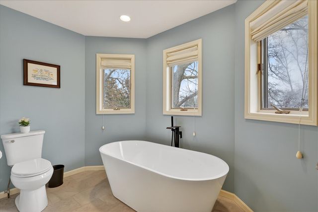 2694 Ashville Drive, Grand Rapids, MI 49525