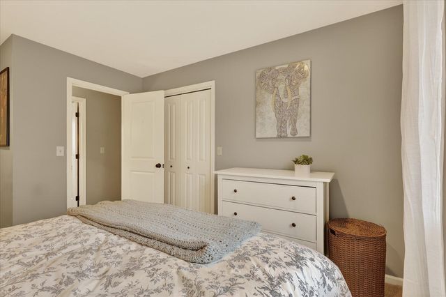 2694 Ashville Drive, Grand Rapids, MI 49525