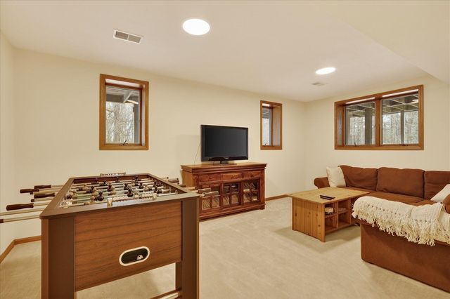 2694 Ashville Drive, Grand Rapids, MI 49525