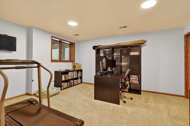 2694 Ashville Drive, Grand Rapids, MI 49525