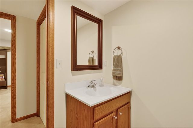 2694 Ashville Drive, Grand Rapids, MI 49525