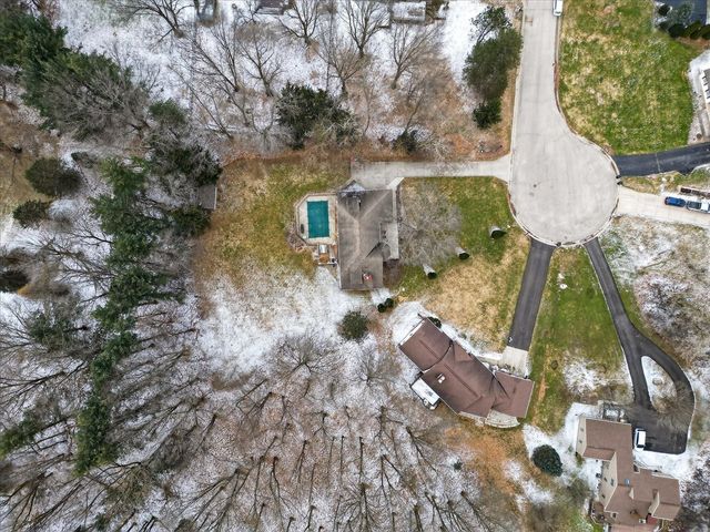 2694 Ashville Drive, Grand Rapids, MI 49525