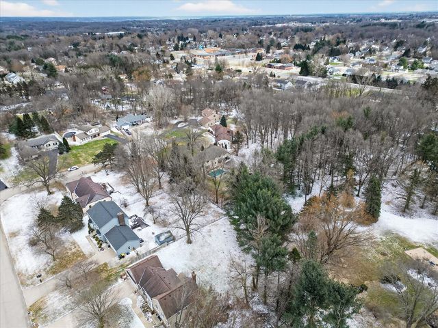 2694 Ashville Drive, Grand Rapids, MI 49525