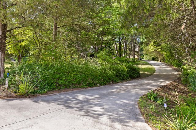 2401 Igou Ferry Road, Soddy Daisy, TN 37379