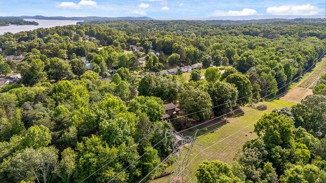 2401 Igou Ferry Road, Soddy Daisy, TN 37379