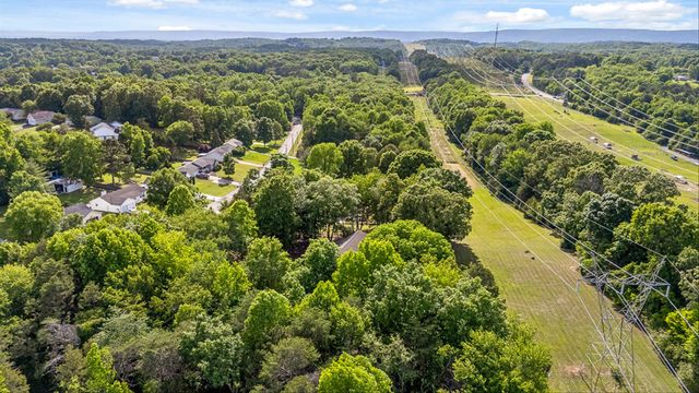 2401 Igou Ferry Road, Soddy Daisy, TN 37379