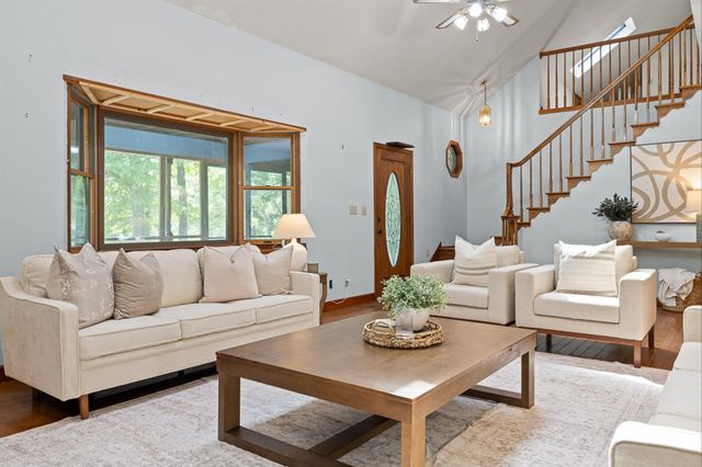 2401 Igou Ferry Road, Soddy Daisy, TN 37379