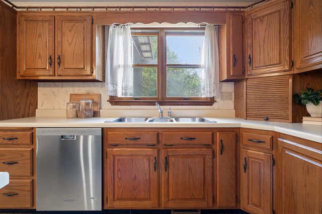 2401 Igou Ferry Road, Soddy Daisy, TN 37379