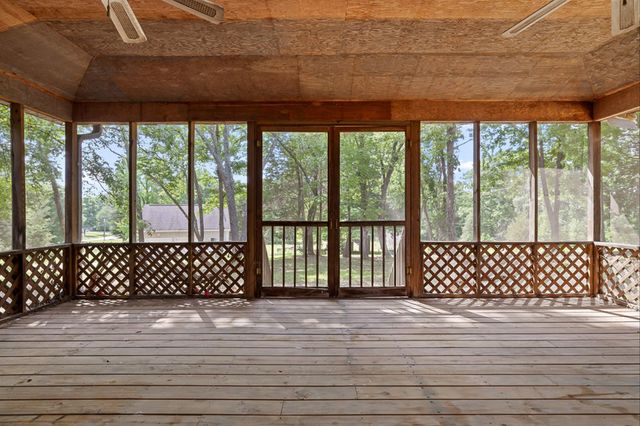 2401 Igou Ferry Road, Soddy Daisy, TN 37379