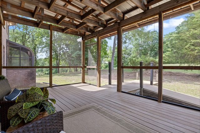 2401 Igou Ferry Road, Soddy Daisy, TN 37379