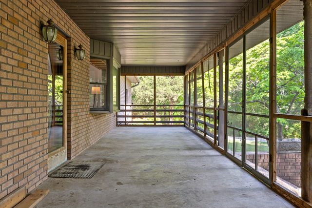 2401 Igou Ferry Road, Soddy Daisy, TN 37379