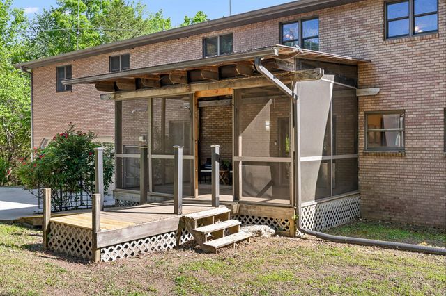 2401 Igou Ferry Road, Soddy Daisy, TN 37379