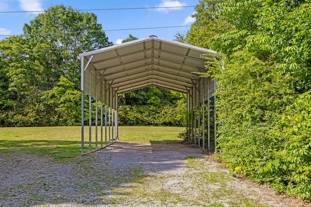 2401 Igou Ferry Road, Soddy Daisy, TN 37379