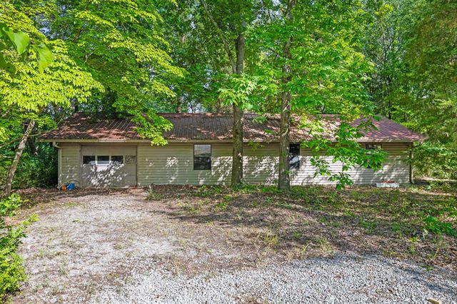 2401 Igou Ferry Road, Soddy Daisy, TN 37379