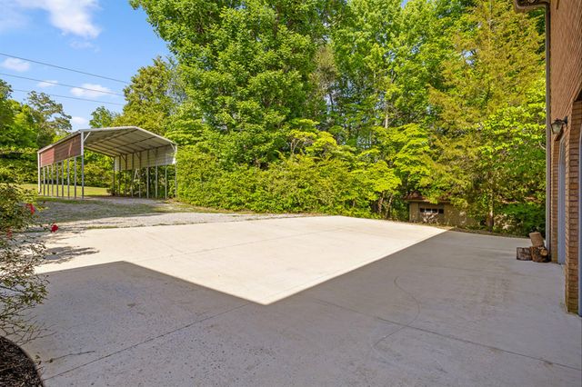 2401 Igou Ferry Road, Soddy Daisy, TN 37379