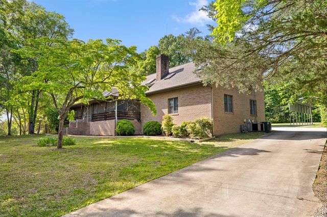 2401 Igou Ferry Road, Soddy Daisy, TN 37379