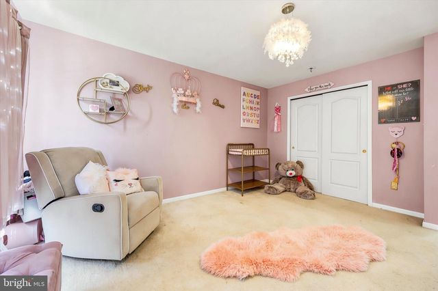 4 TAISLEY LN, Burlington, NJ 08016